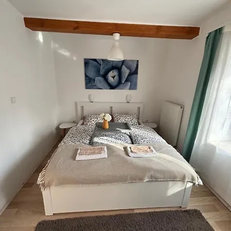 Levendula Apartmanhaz Badacsonytomaj